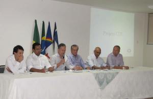 Conv Convênio foi assinado pelos representantes da CDL e do curso de Administração da Univasf 
